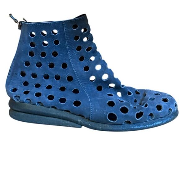 Arche Shoes - Arche Dato in Navy size 36